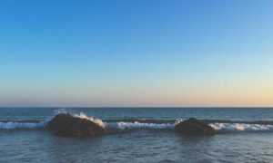 the person you have dialed is not able to receive calls at this time meaning